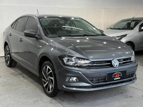 VOLKSWAGEN VIRTUS 1.0 200 TSI HIGHLINE AUTOMÁTICO VOLKSWAGEN VIRTUS 1.0 200 TSI HIGHLINE AUTOMÁTICO